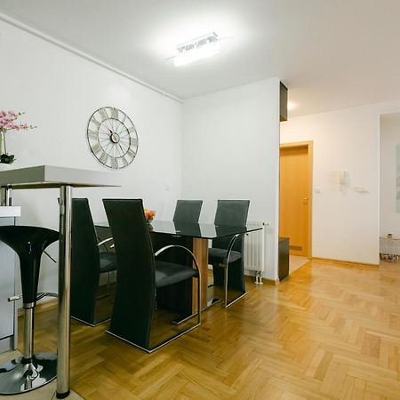 Ladenta Apartman*** Zagreb Exterior photo