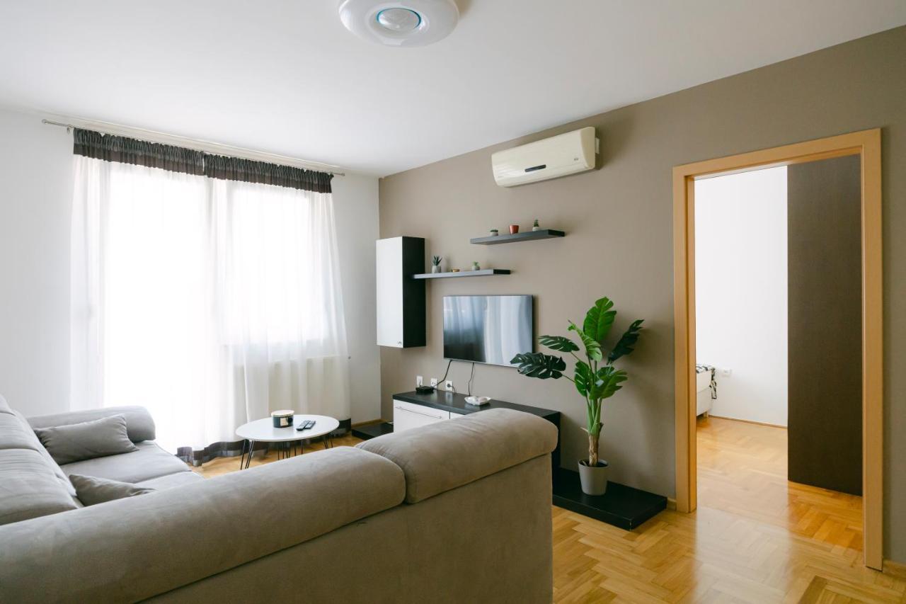Ladenta Apartman*** Zagreb Exterior photo